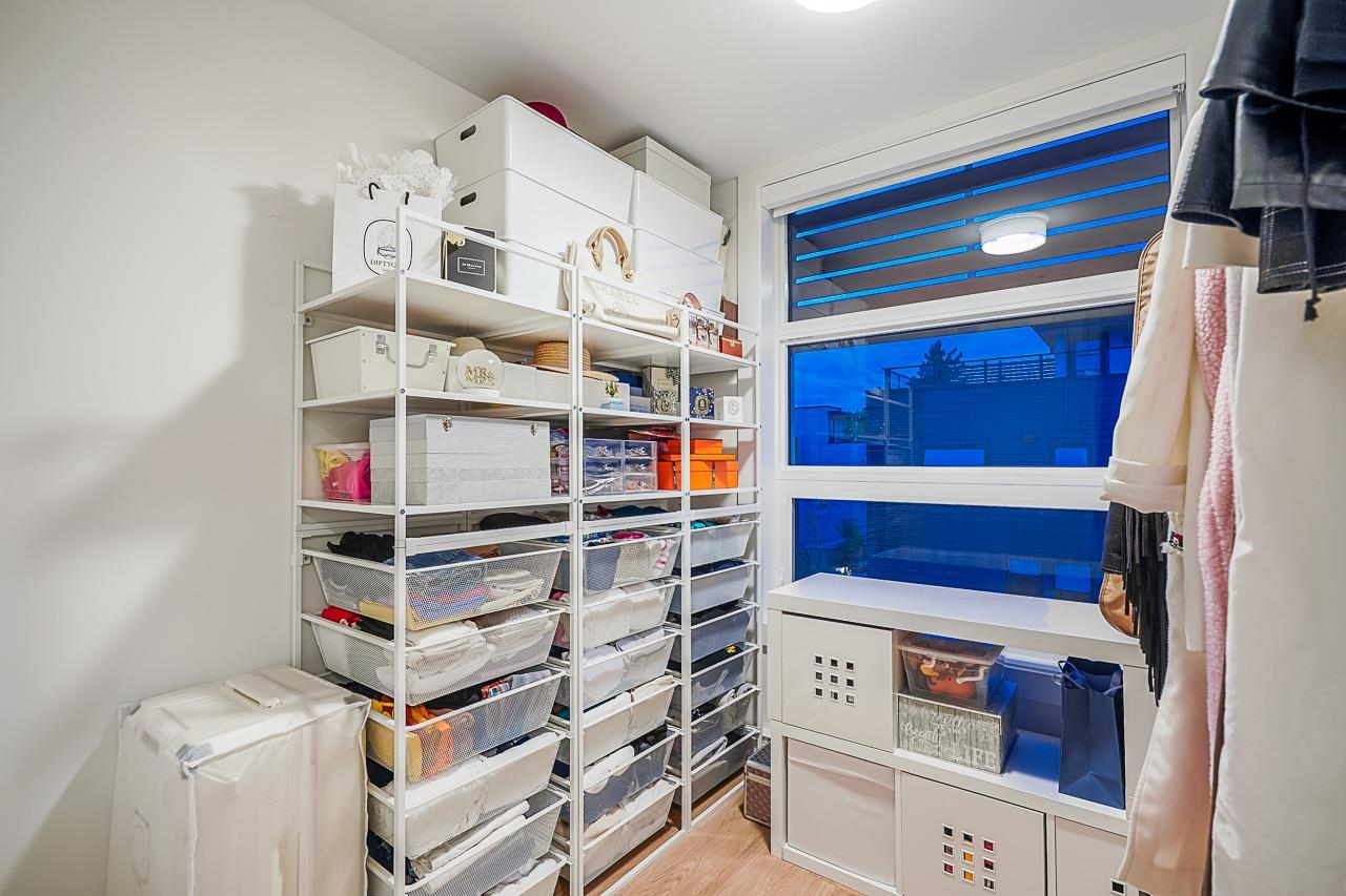 1204 6085 IRMIN STREET Unit: 1204