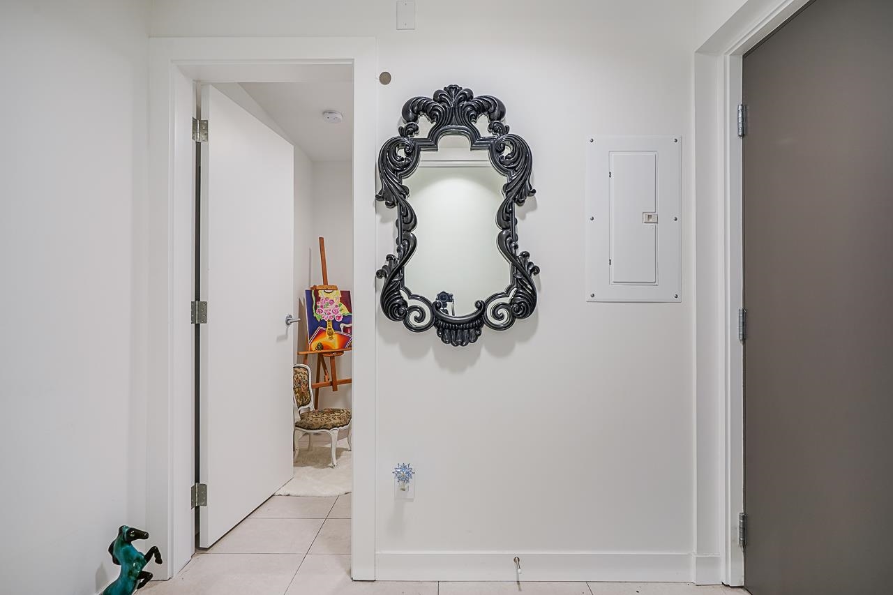 1204 6085 IRMIN STREET Unit: 1204