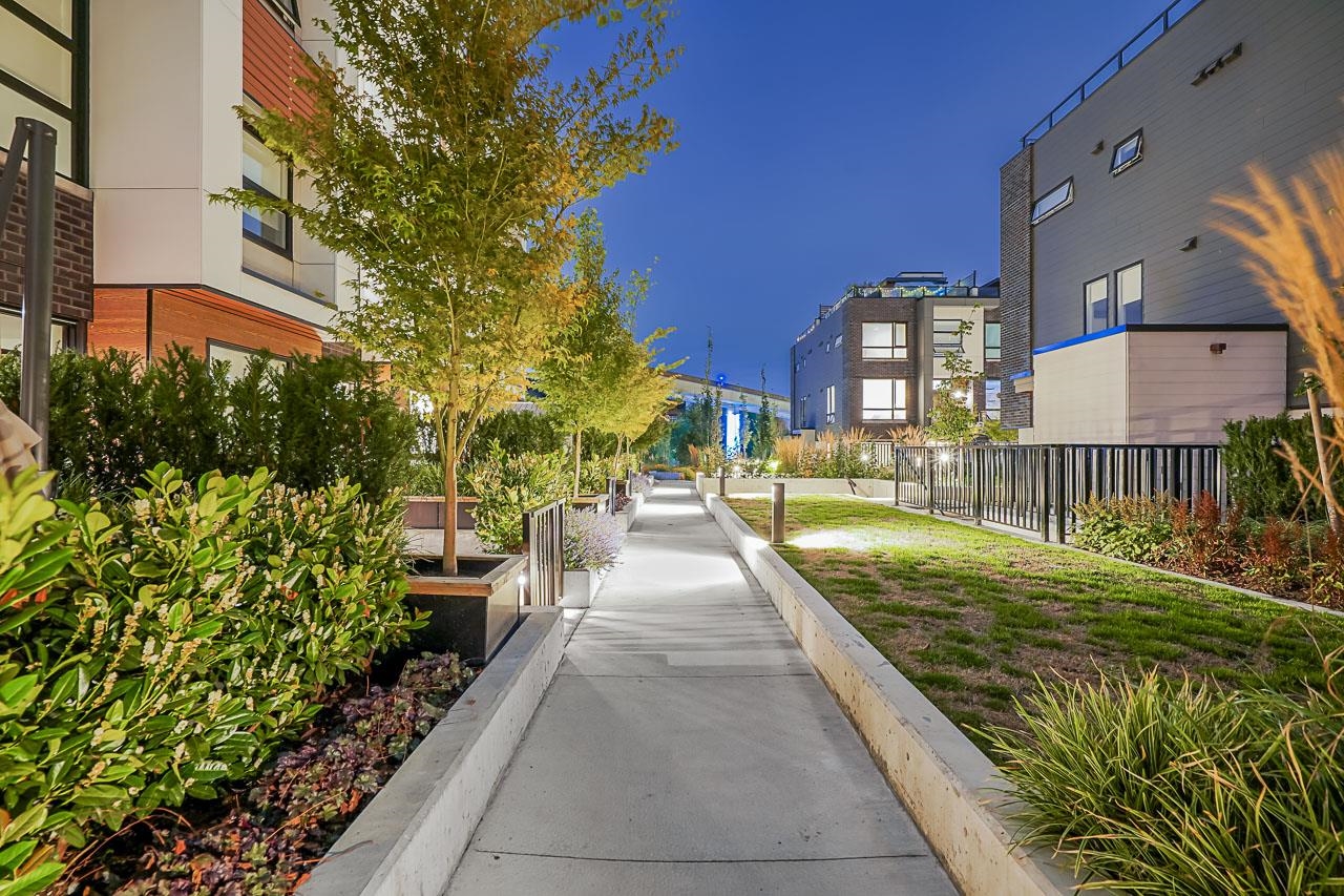 1204 6085 IRMIN STREET Unit: 1204