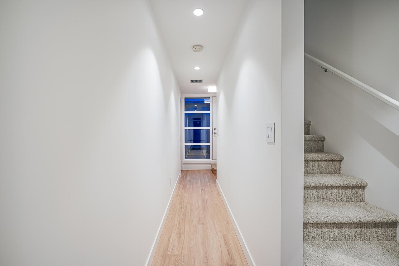 1204 6085 IRMIN STREET Unit: 1204