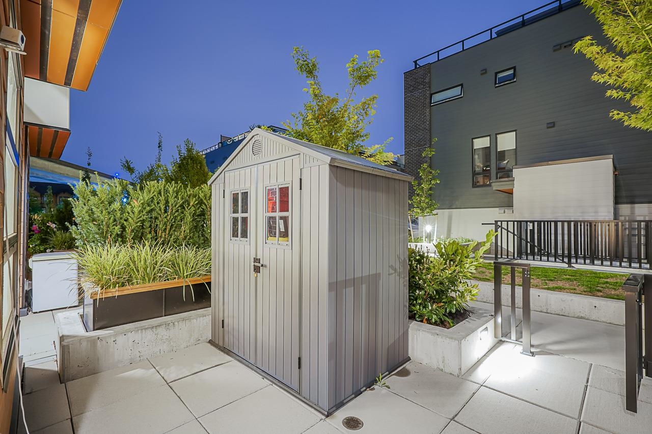 1204 6085 IRMIN STREET Unit: 1204