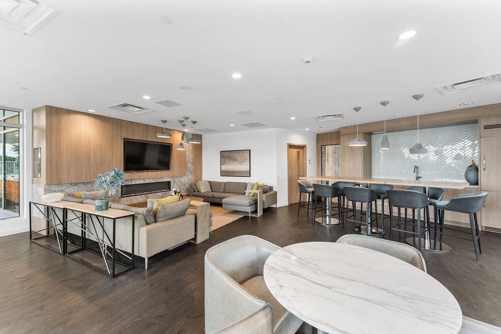 1502 988 QUAYSIDE DRIVE Unit: 1502