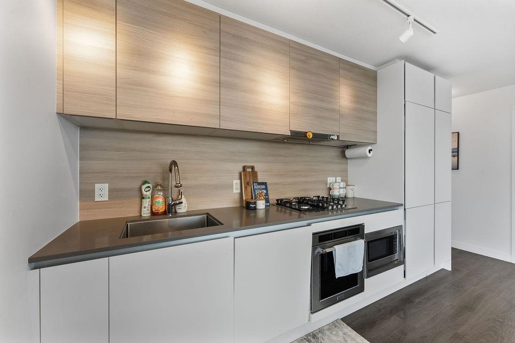 1502 988 QUAYSIDE DRIVE Unit: 1502