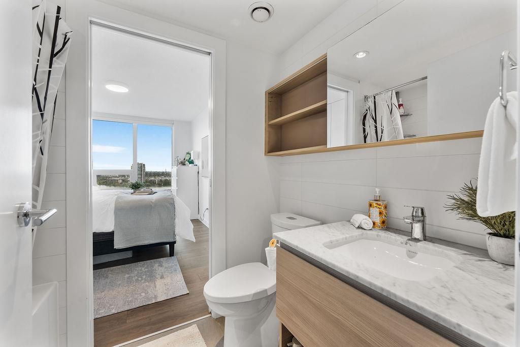 1502 988 QUAYSIDE DRIVE Unit: 1502