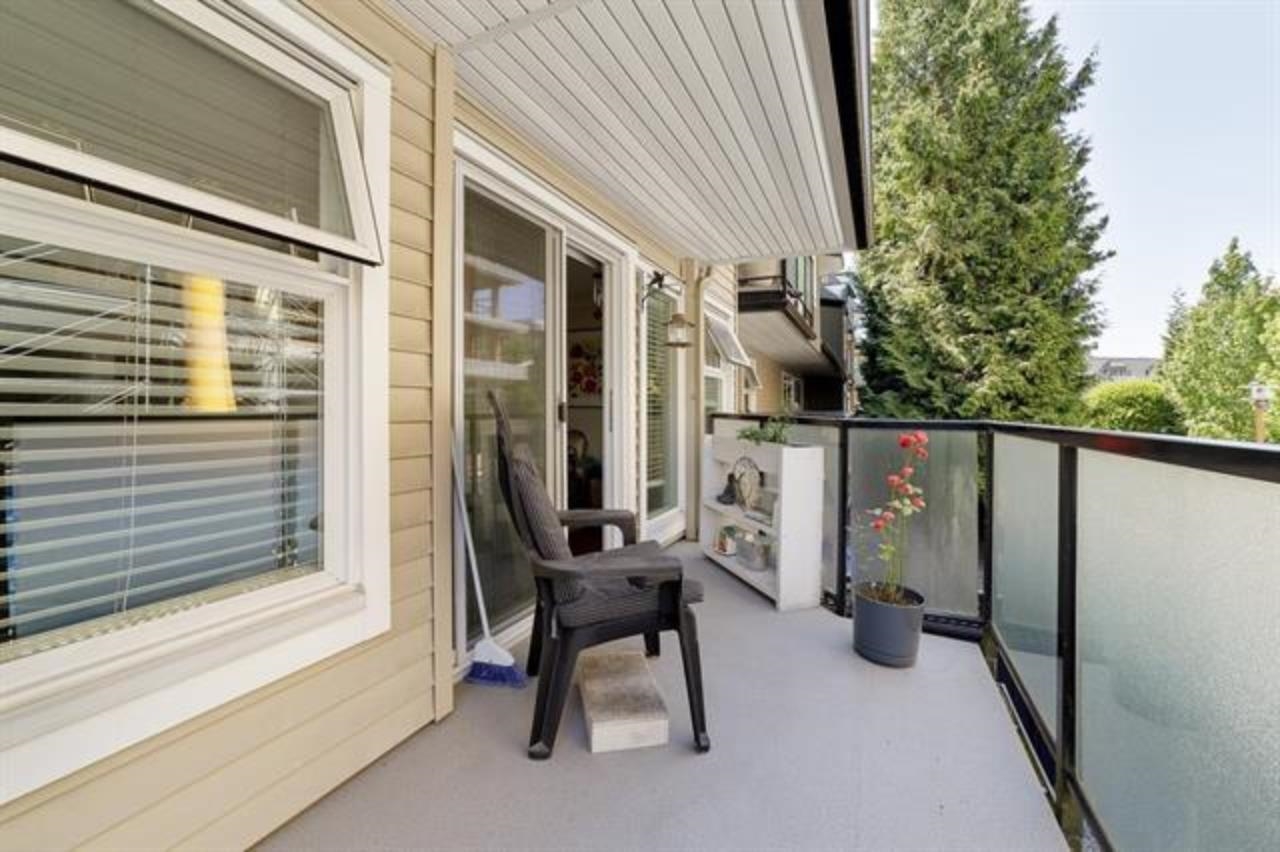 104 1850 E SOUTHMERE CRESCENT Unit: 104