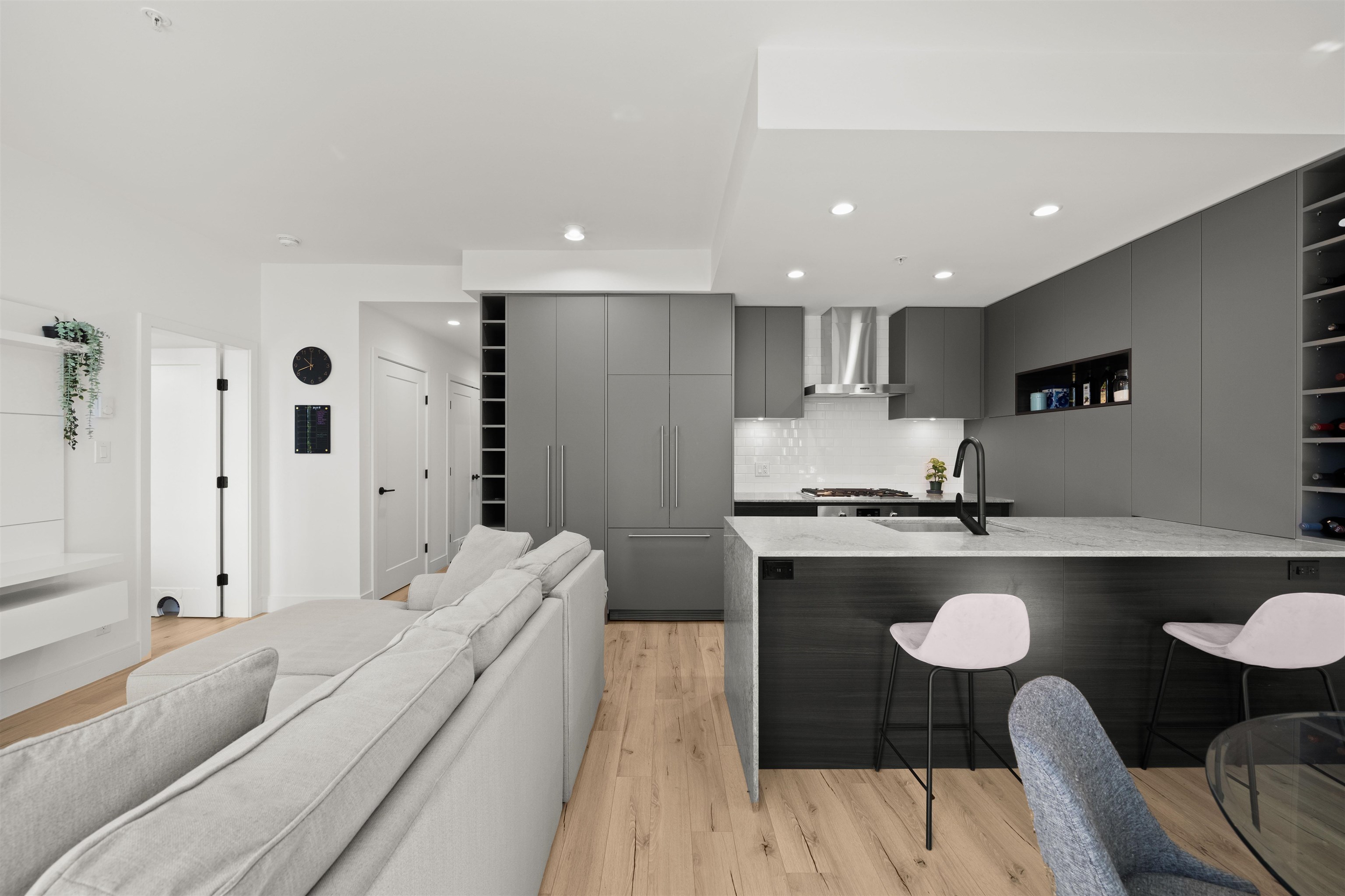 309 3131 MURRAY STREET Unit: 309