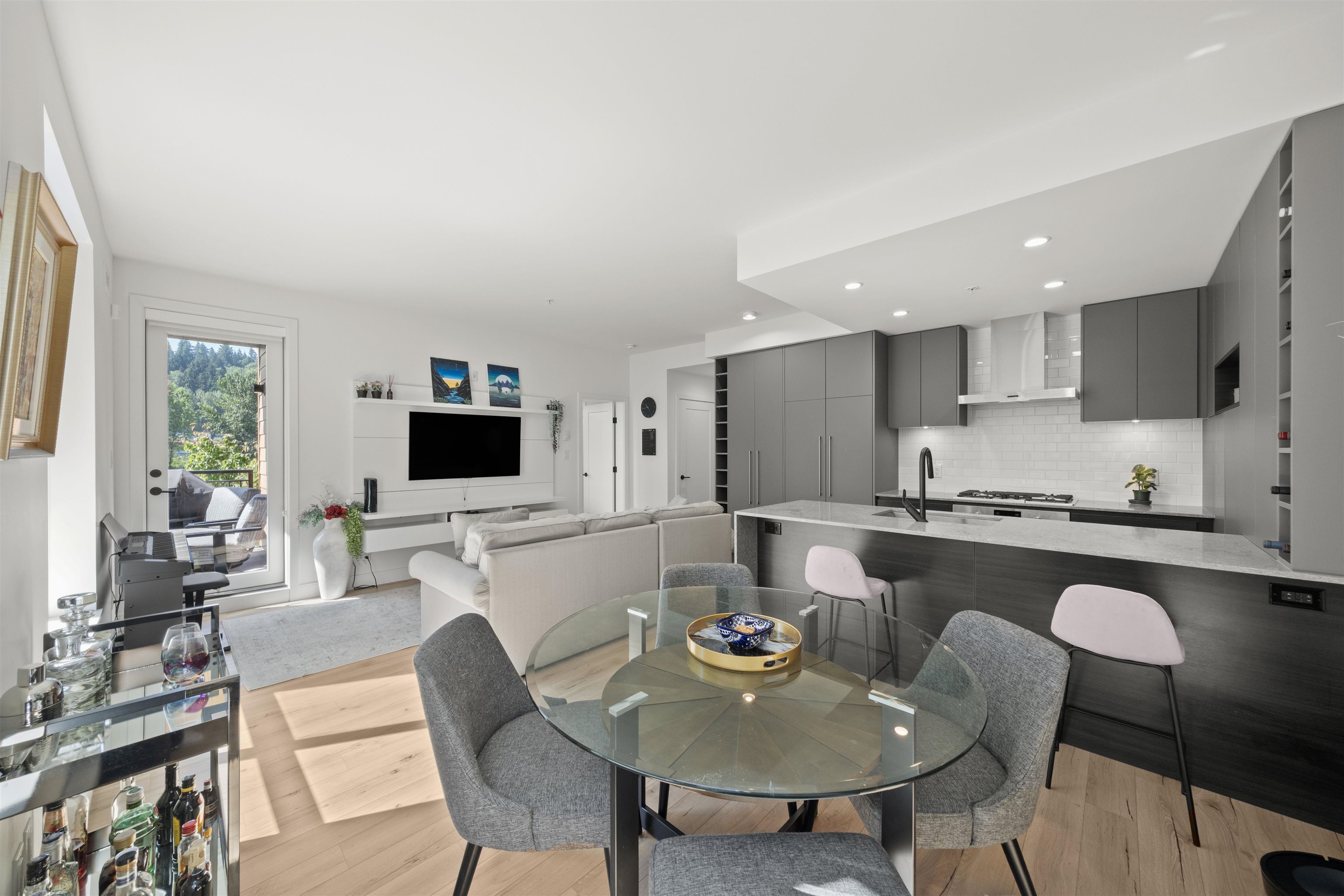 309 3131 MURRAY STREET Unit: 309