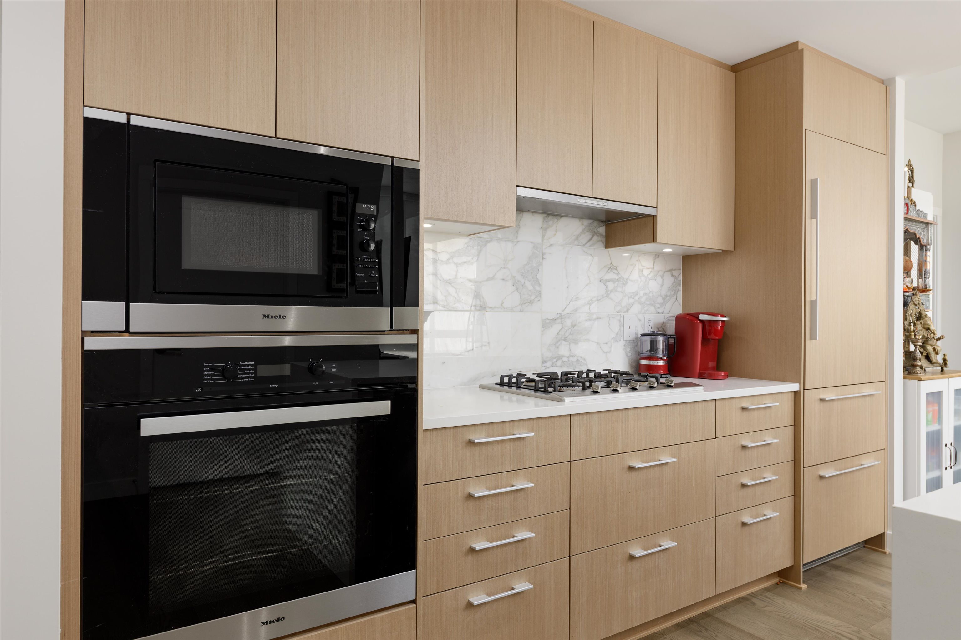 107 5608 BERTON AVENUE Unit: 107