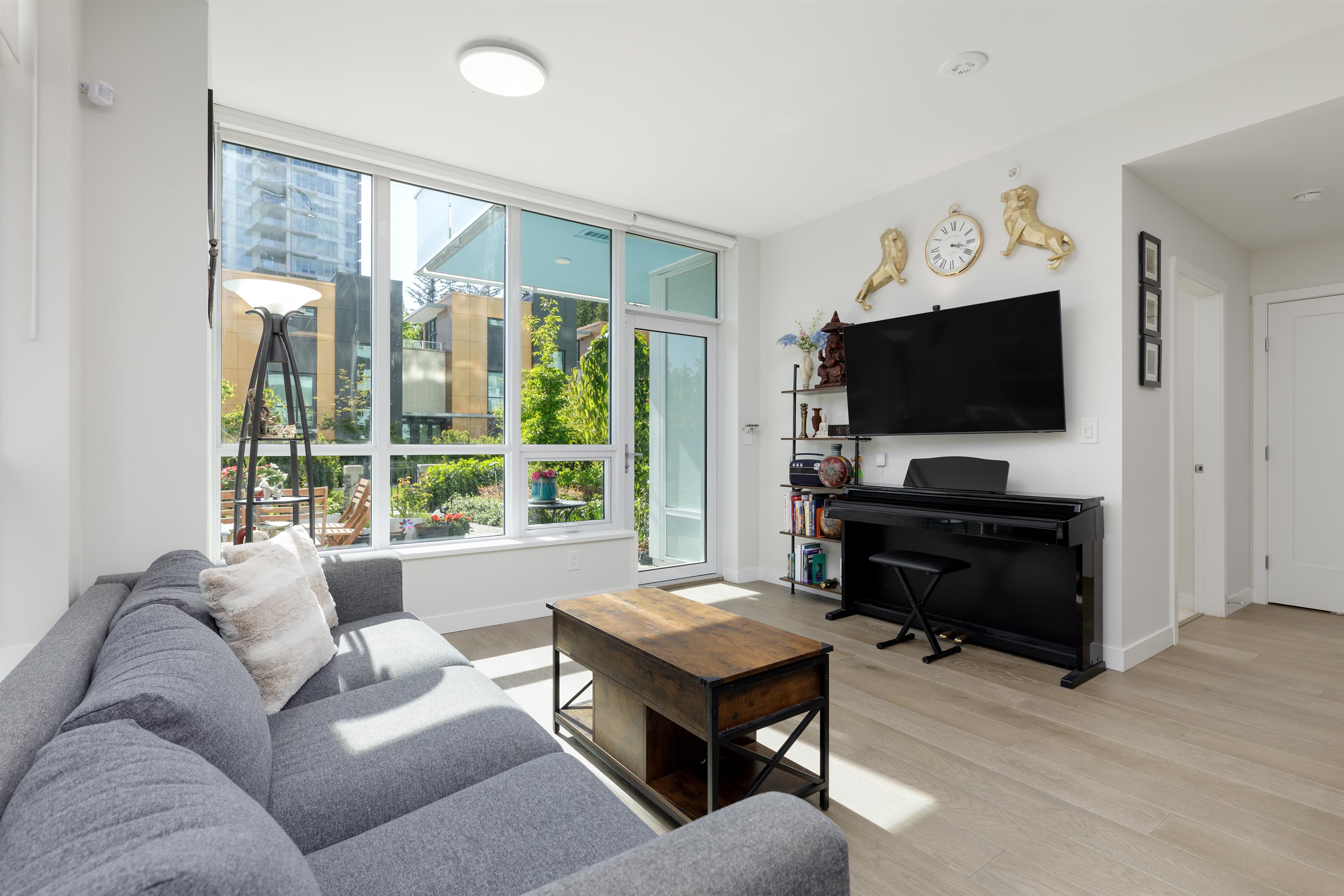 107 5608 BERTON AVENUE Unit: 107