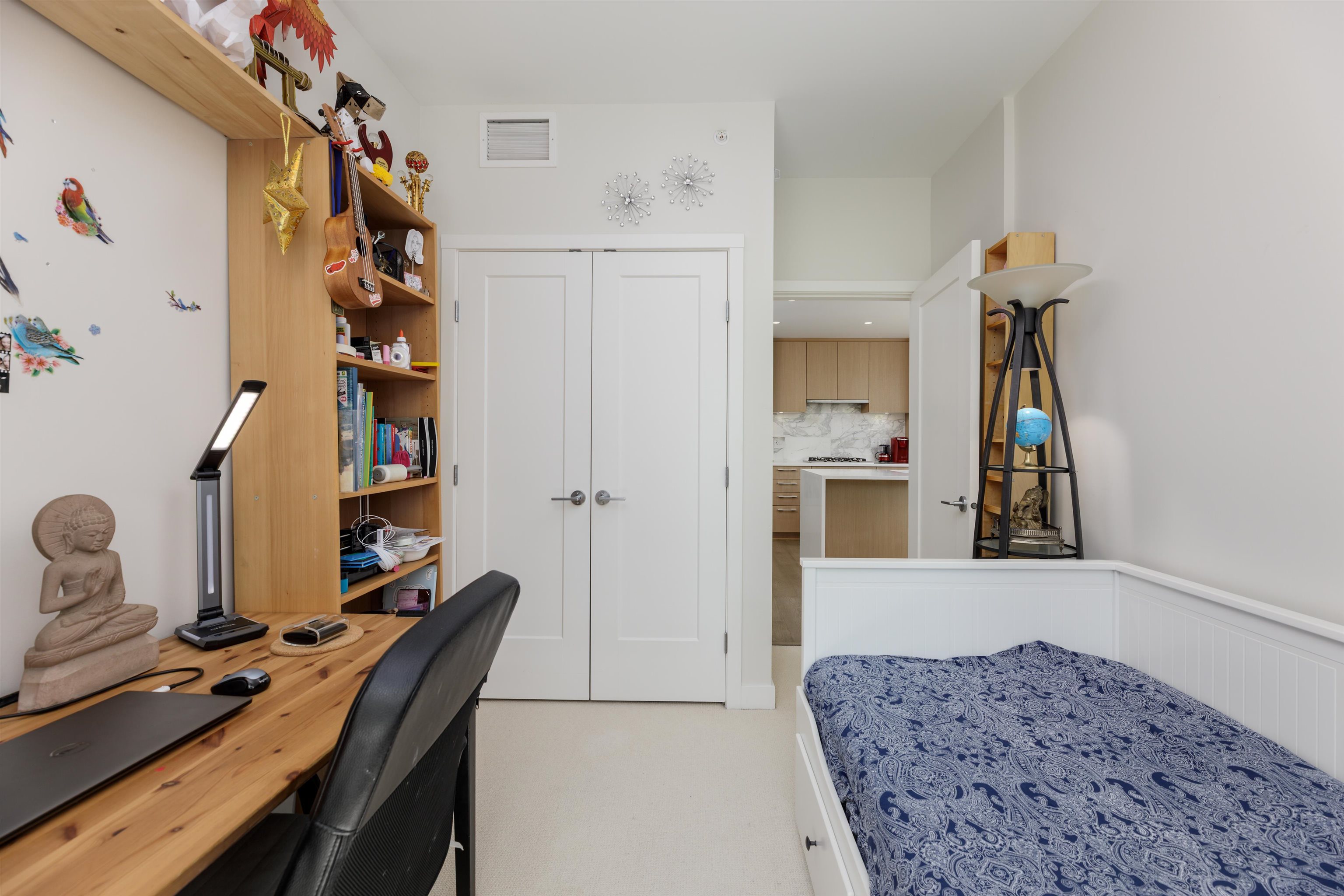 107 5608 BERTON AVENUE Unit: 107