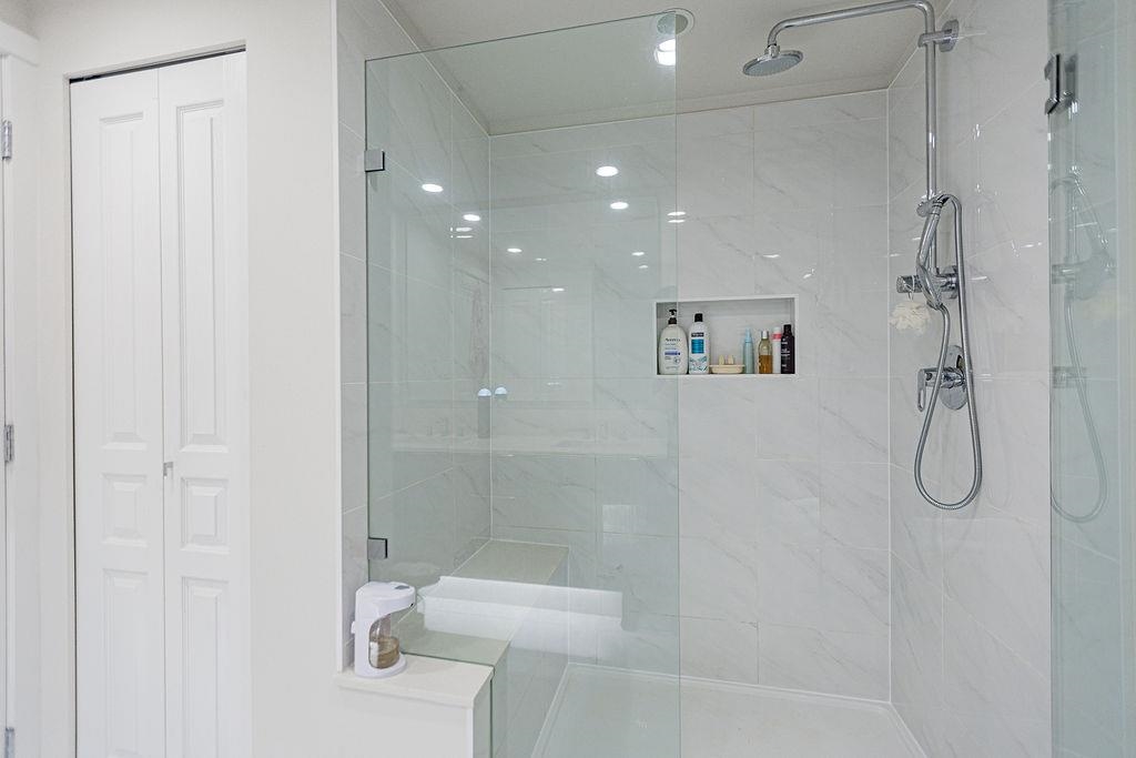 803 3100 WINDSOR GATE Unit: 803