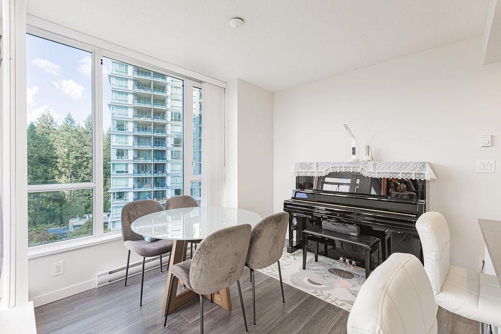 803 3100 WINDSOR GATE Unit: 803