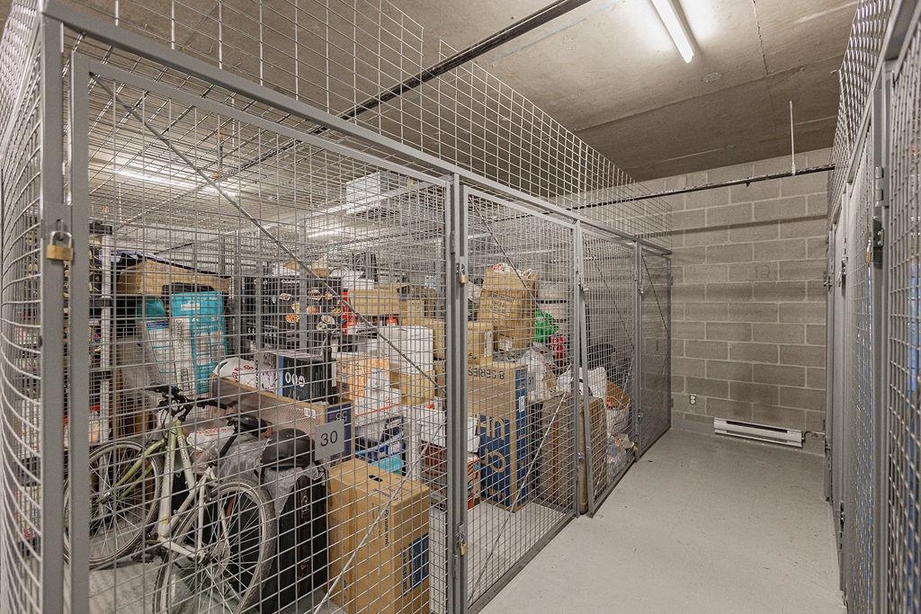 803 3100 WINDSOR GATE Unit: 803