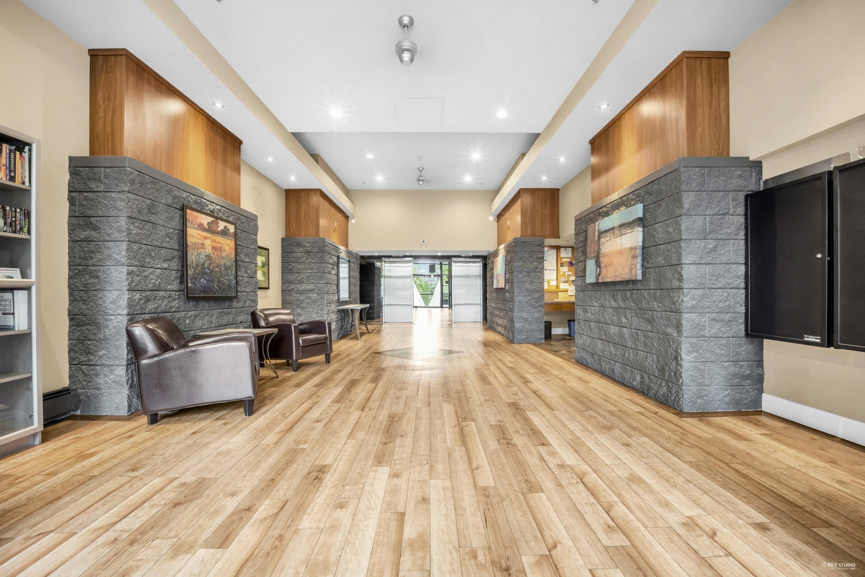 606 3061 E KENT AVENUE NORTH Unit: 606