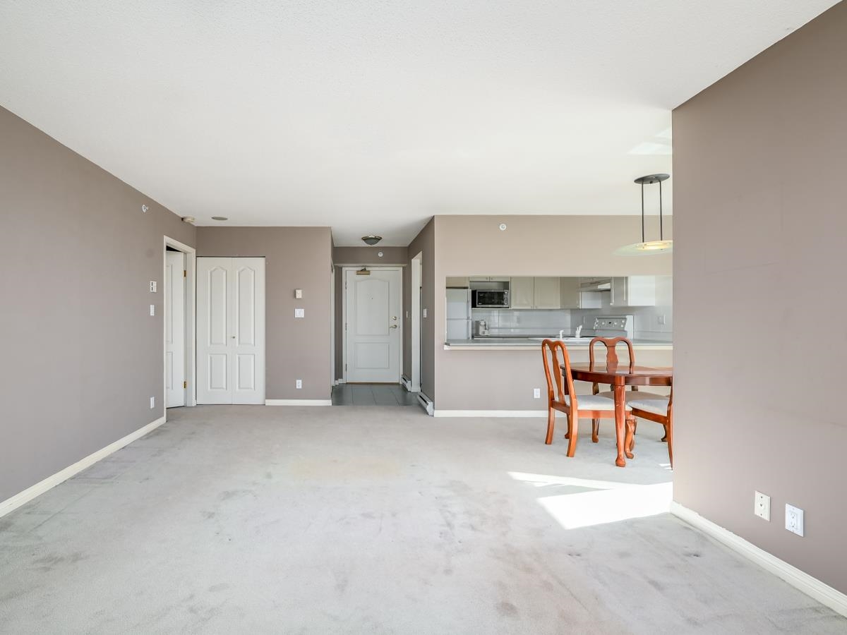 201 5860 DOVER CRESCENT Unit: 201