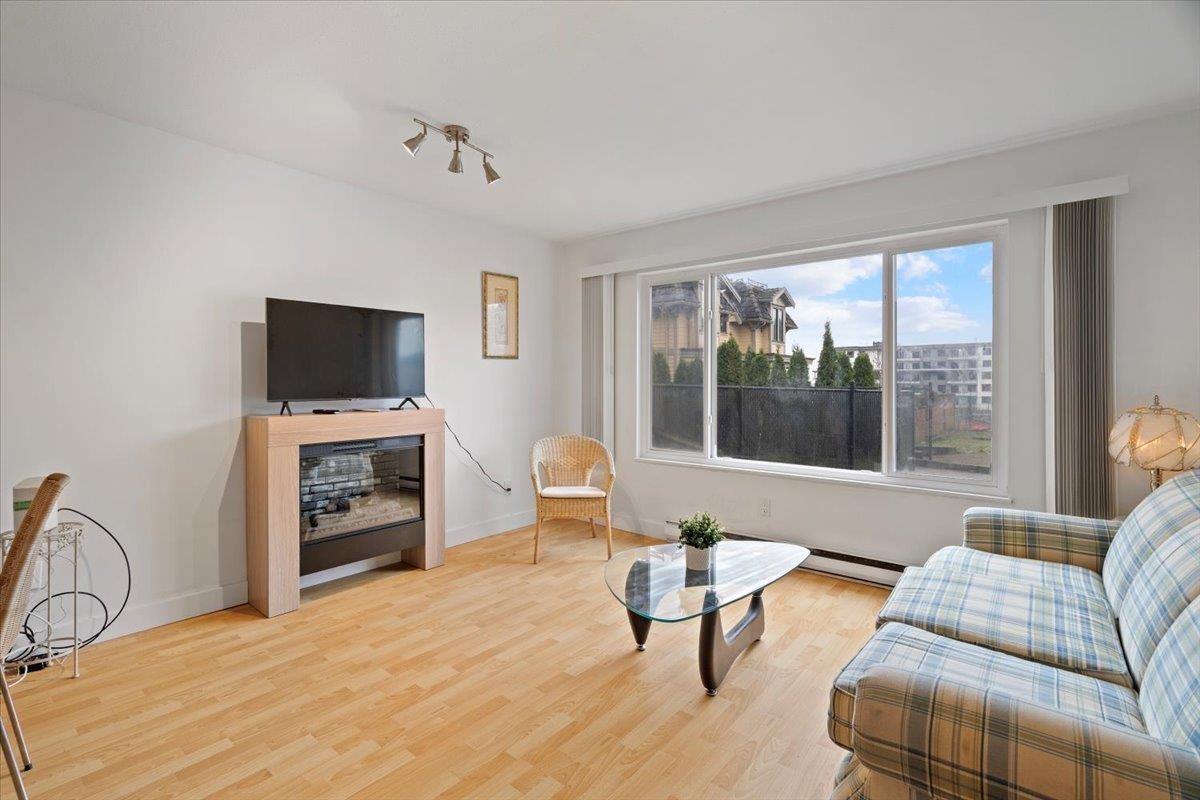 663-665 HARRISON AVENUE