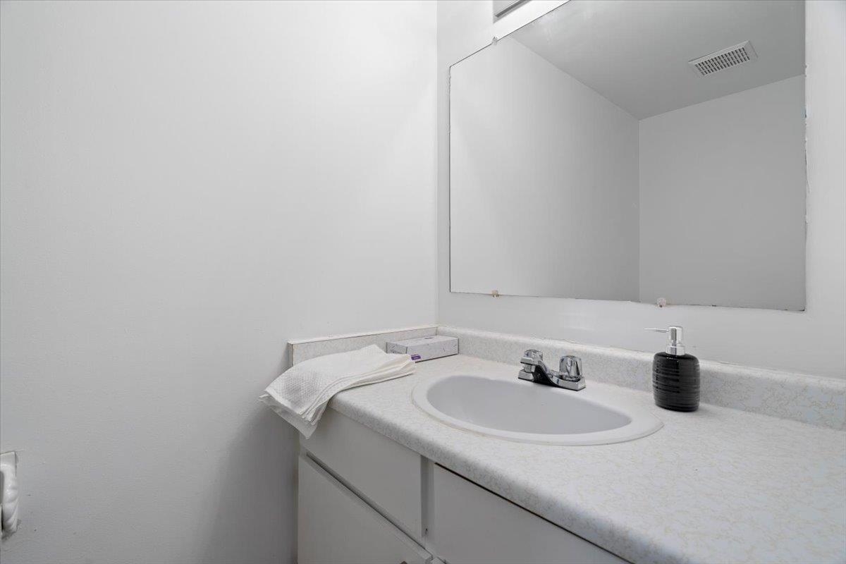 663-665 HARRISON AVENUE