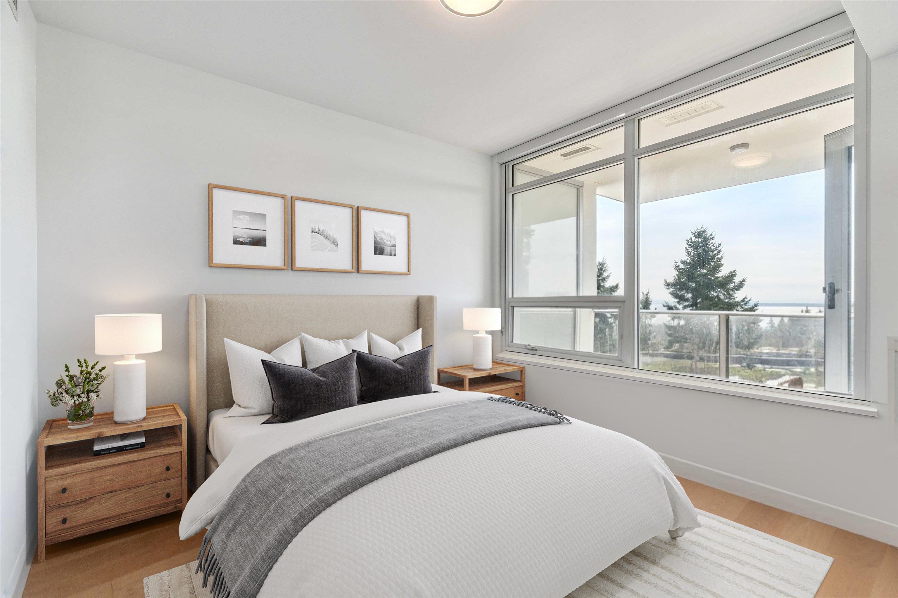 901 15165 THRIFT AVENUE Unit: 901