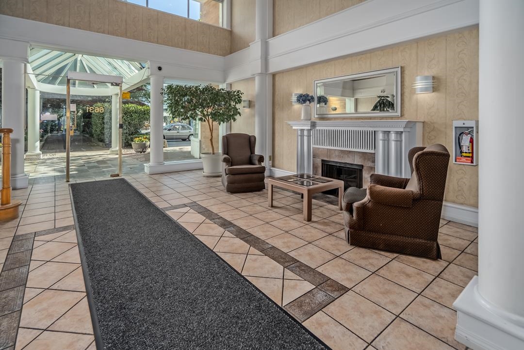 701 6631 MINORU BOULEVARD Unit: 701