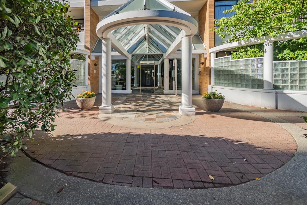 701 6631 MINORU BOULEVARD Unit: 701