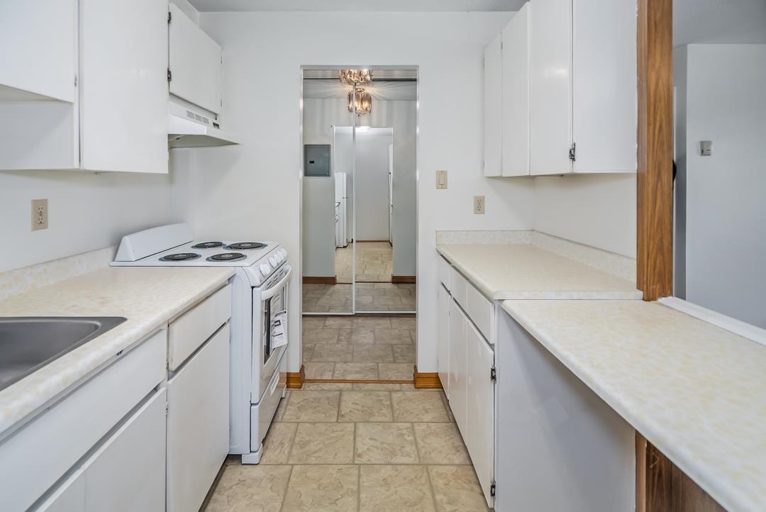 701 6631 MINORU BOULEVARD Unit: 701