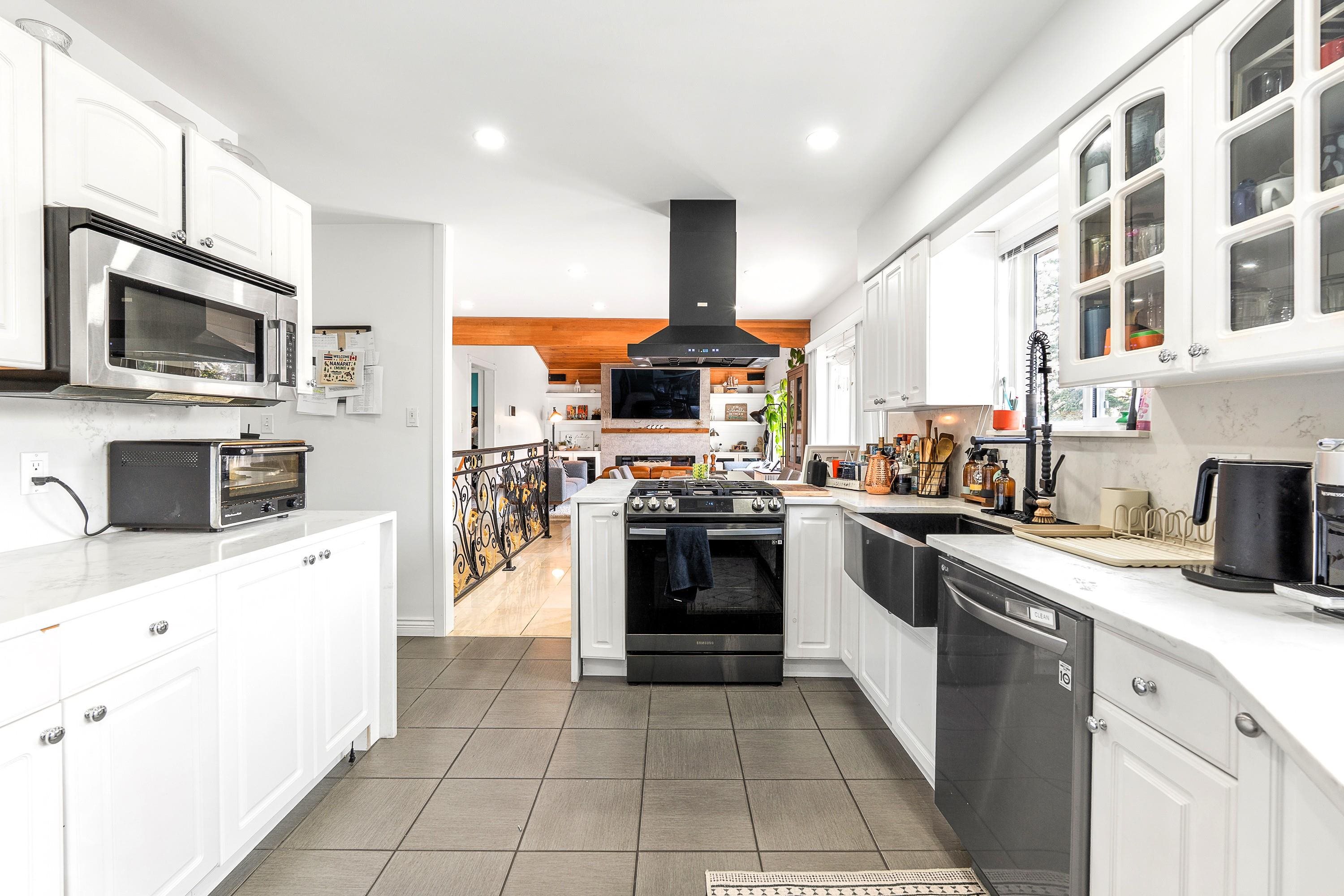 10662 SANTA MONICA PLACE