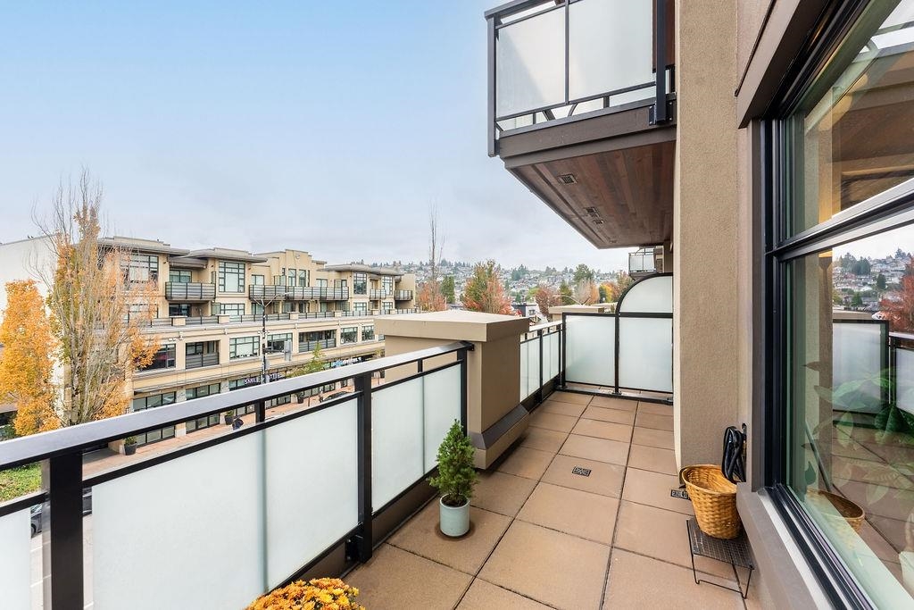 301 4570 HASTINGS STREET Unit: 301