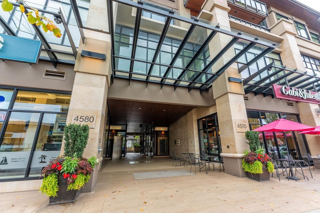 301 4570 HASTINGS STREET Unit: 301