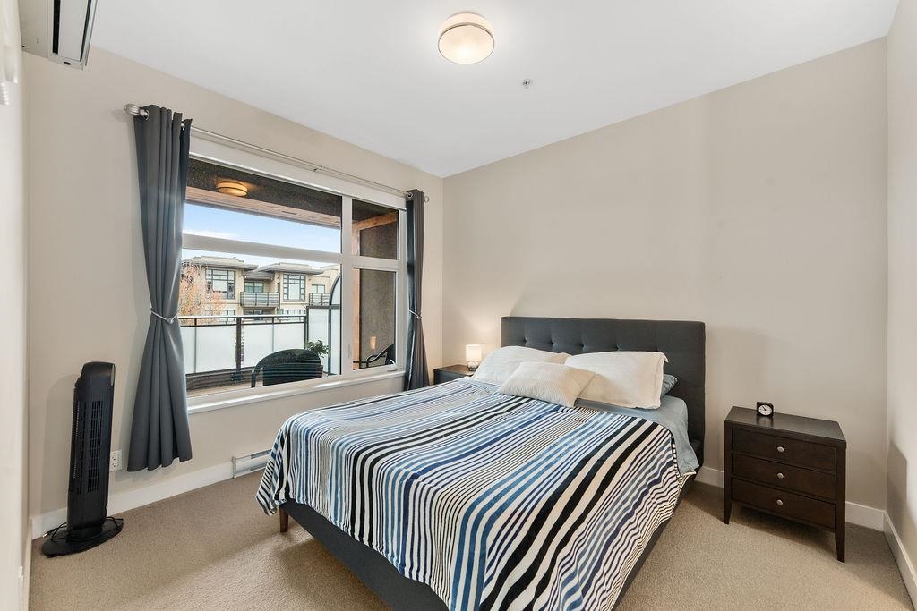 301 4570 HASTINGS STREET Unit: 301