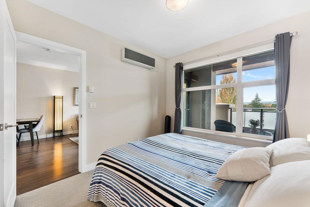 301 4570 HASTINGS STREET Unit: 301