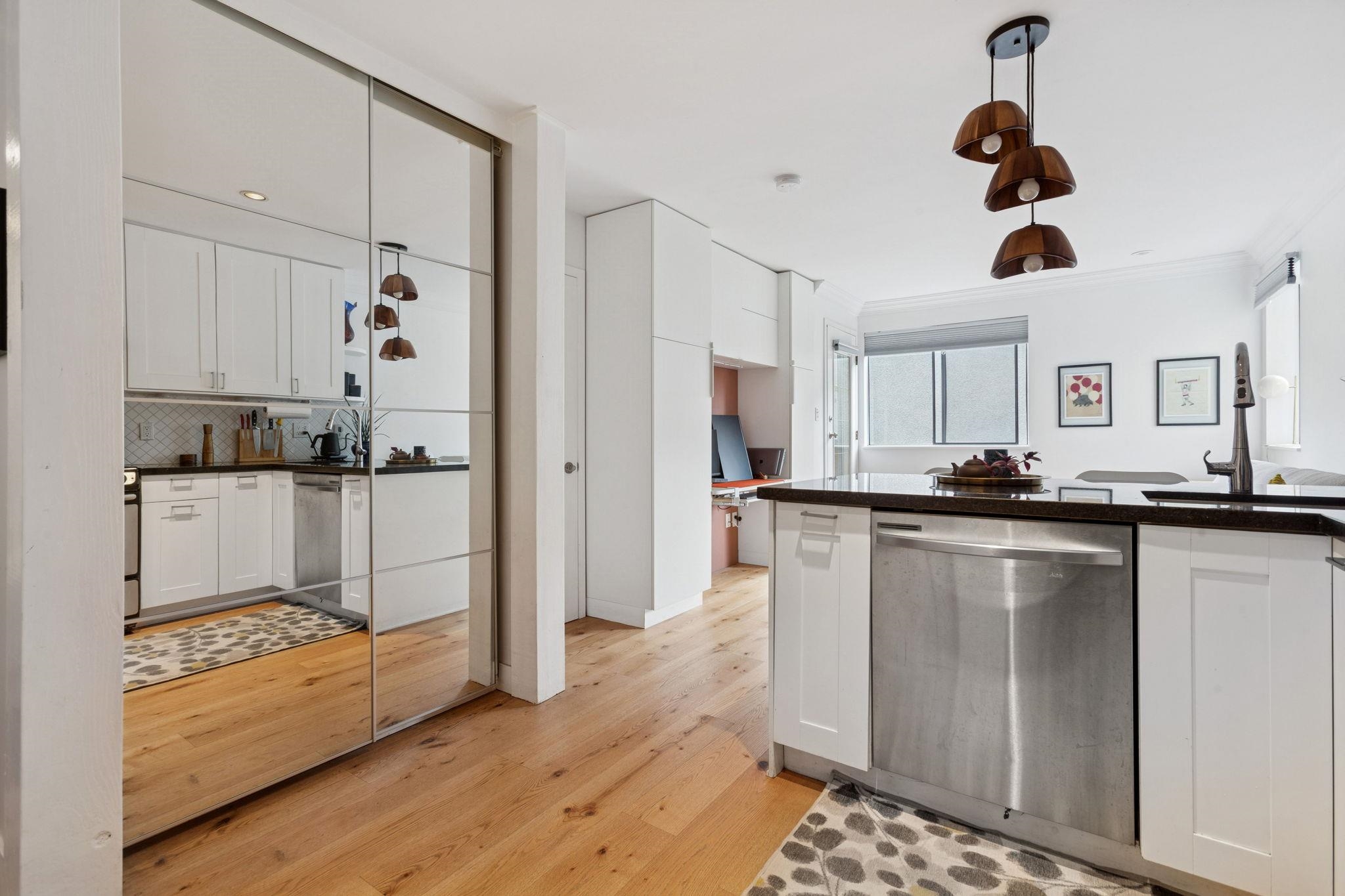 204 853 E 7TH AVENUE Unit: 204