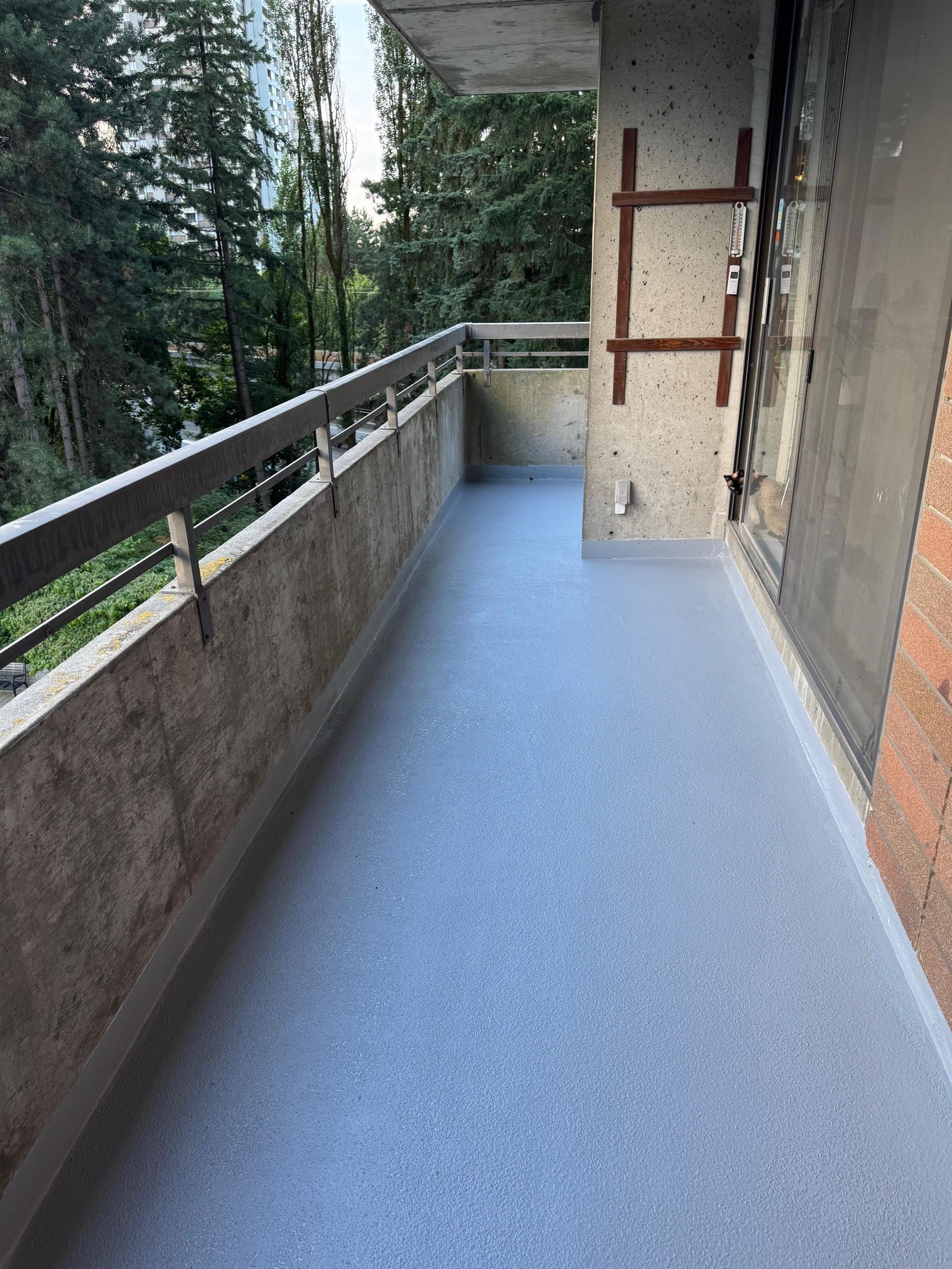 303 3737 BARTLETT COURT Unit: 303