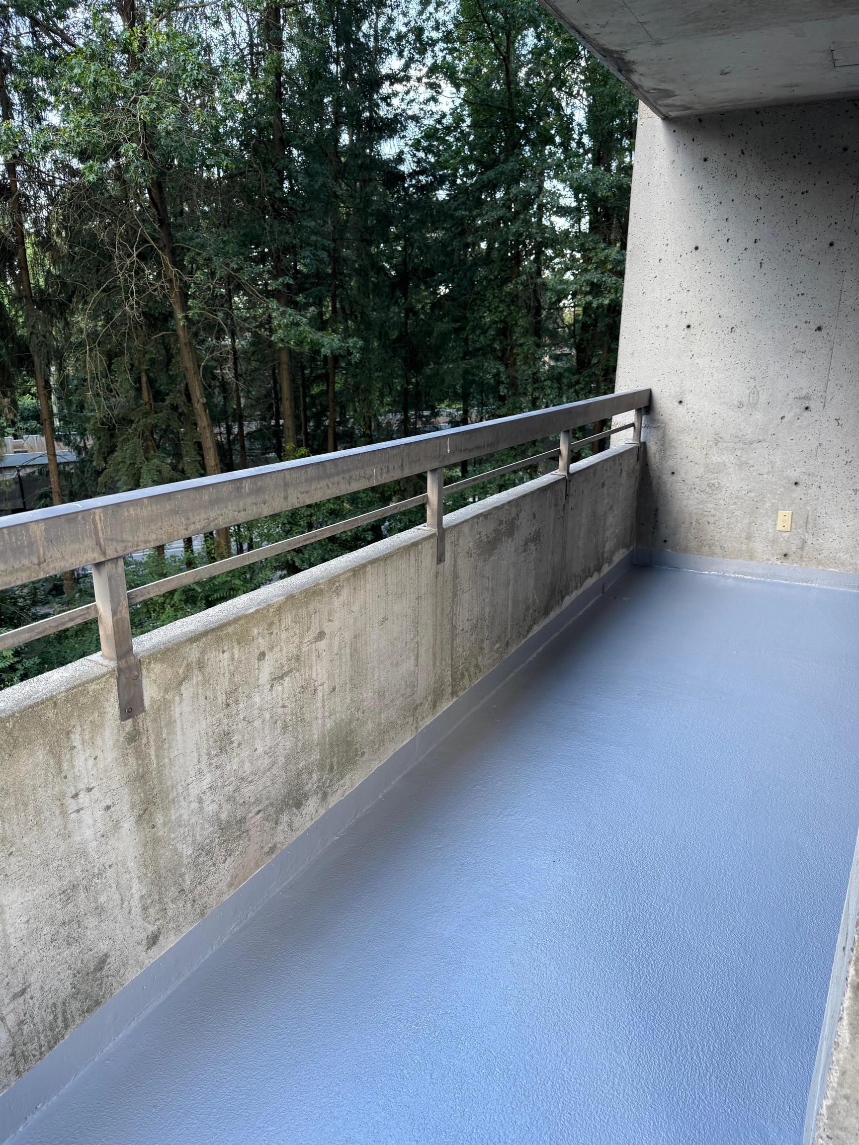 303 3737 BARTLETT COURT Unit: 303