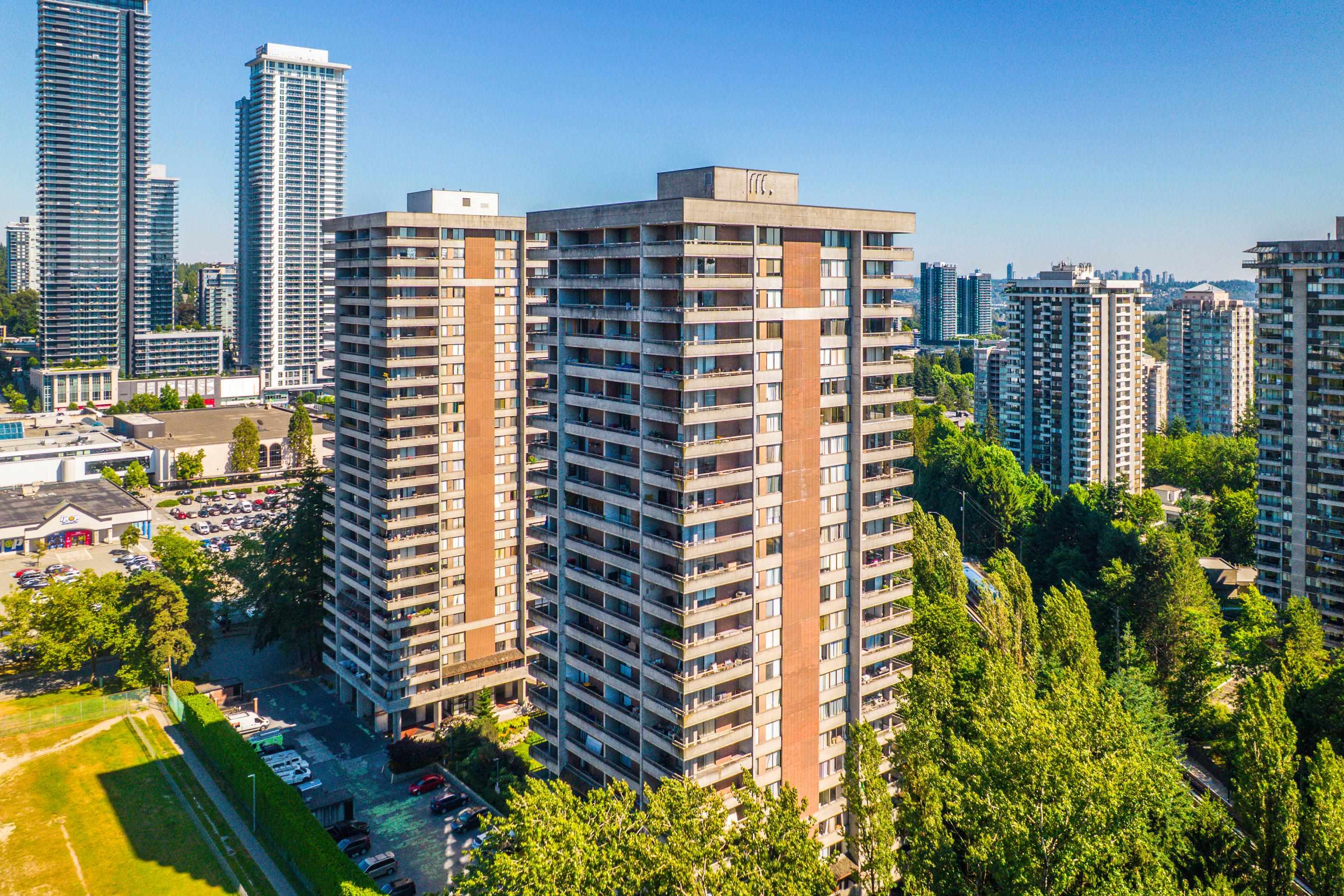 303 3737 BARTLETT COURT Unit: 303