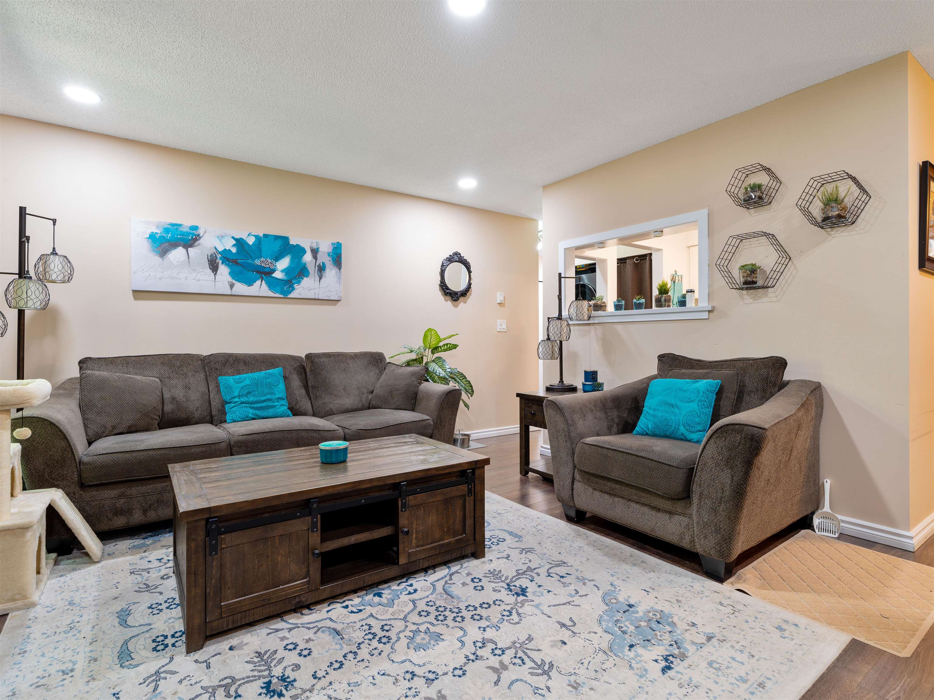 914 10620 150 STREET Unit: 914