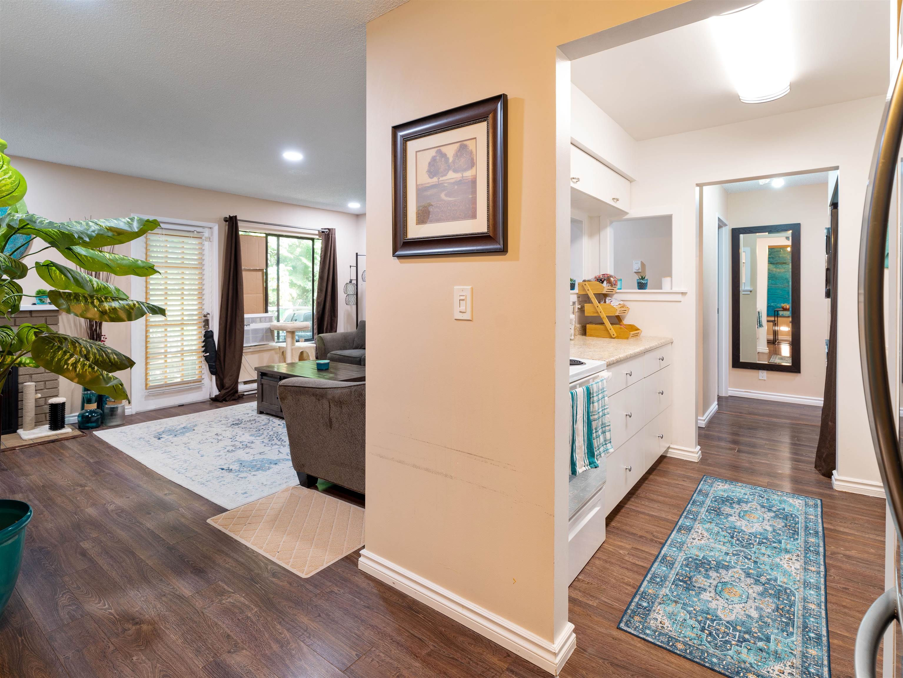 914 10620 150 STREET Unit: 914