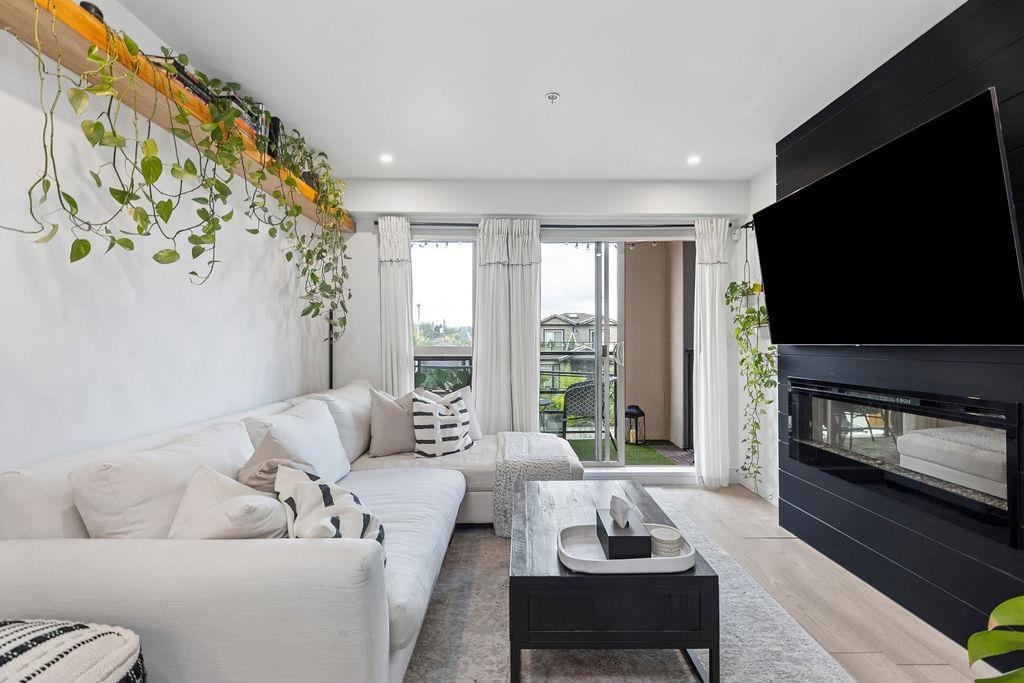 232 4550 FRASER STREET Unit: 232