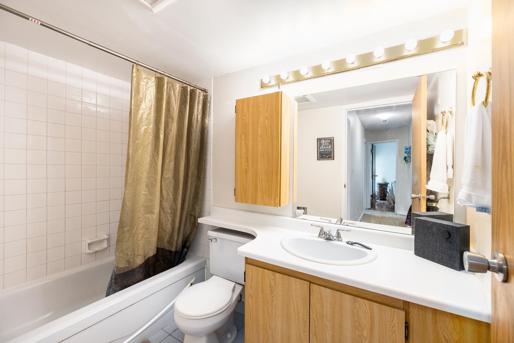 201 7064 133B STREET Unit: 201