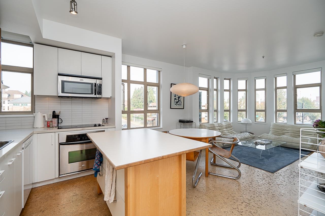 303 2828 MAIN STREET Unit: 303