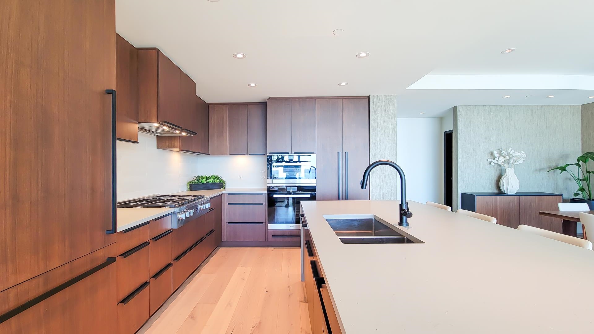 1201 3315 CYPRESS PLACE Unit: 1201