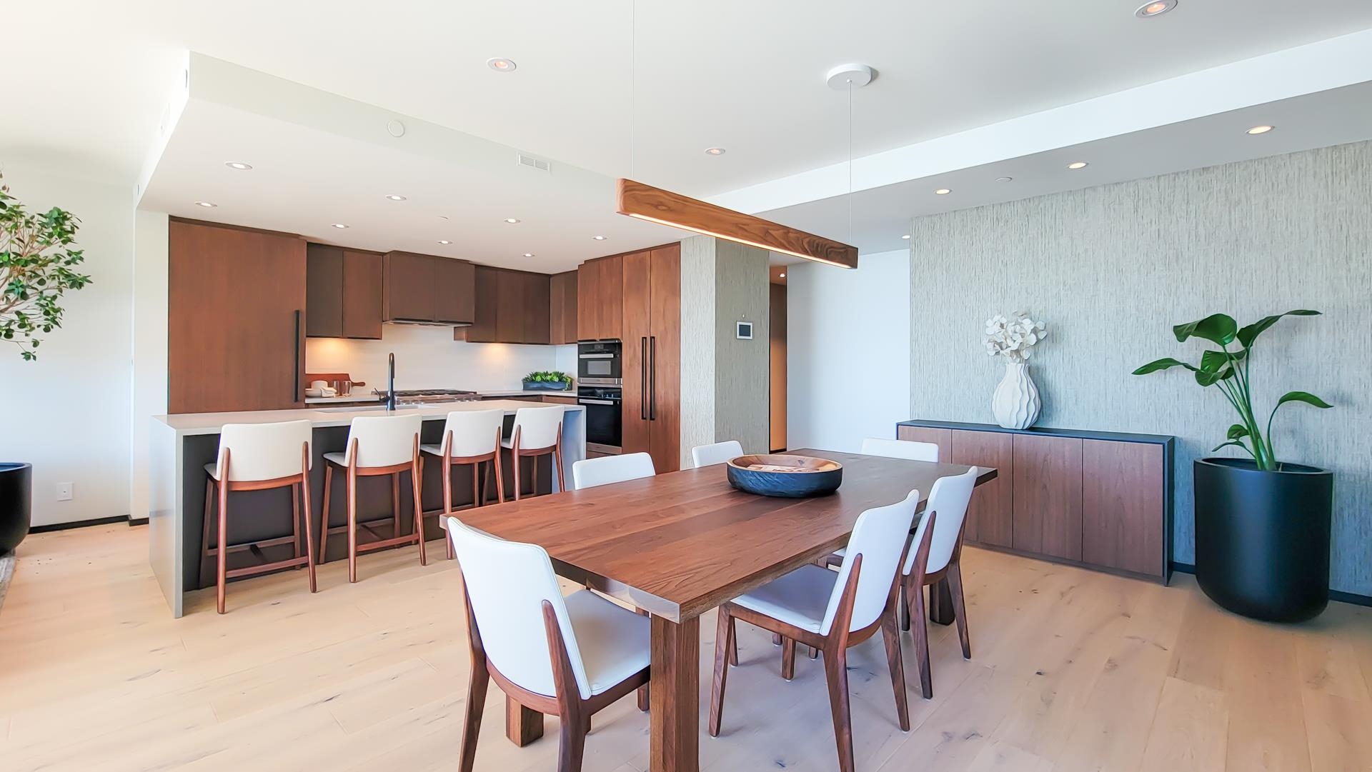 1201 3315 CYPRESS PLACE Unit: 1201