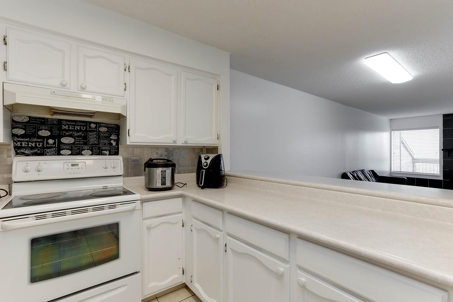 205 7831 NO. 1 ROAD Unit: 205