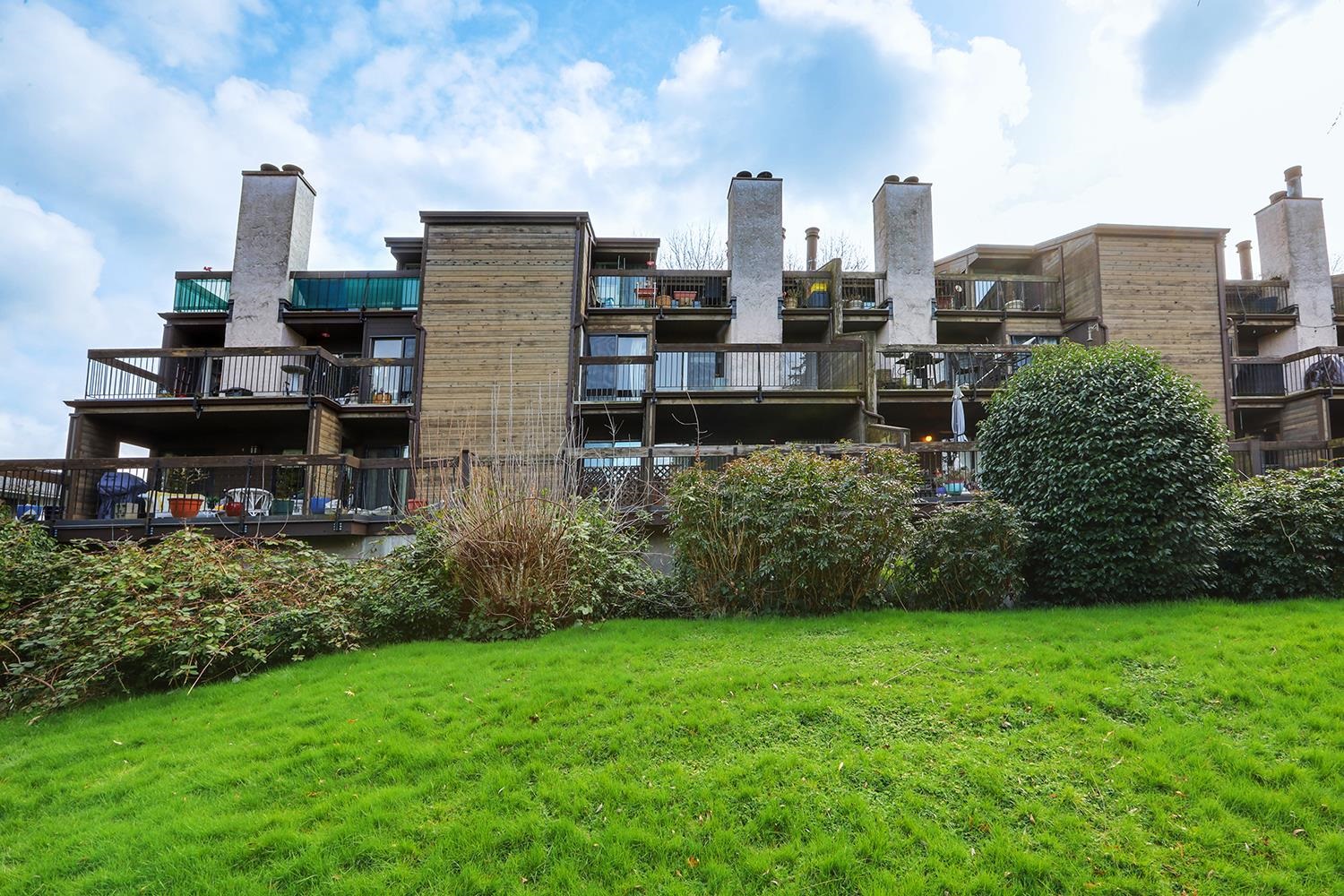 205 7831 NO. 1 ROAD Unit: 205