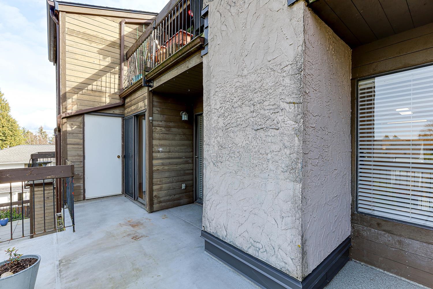 205 7831 NO. 1 ROAD Unit: 205