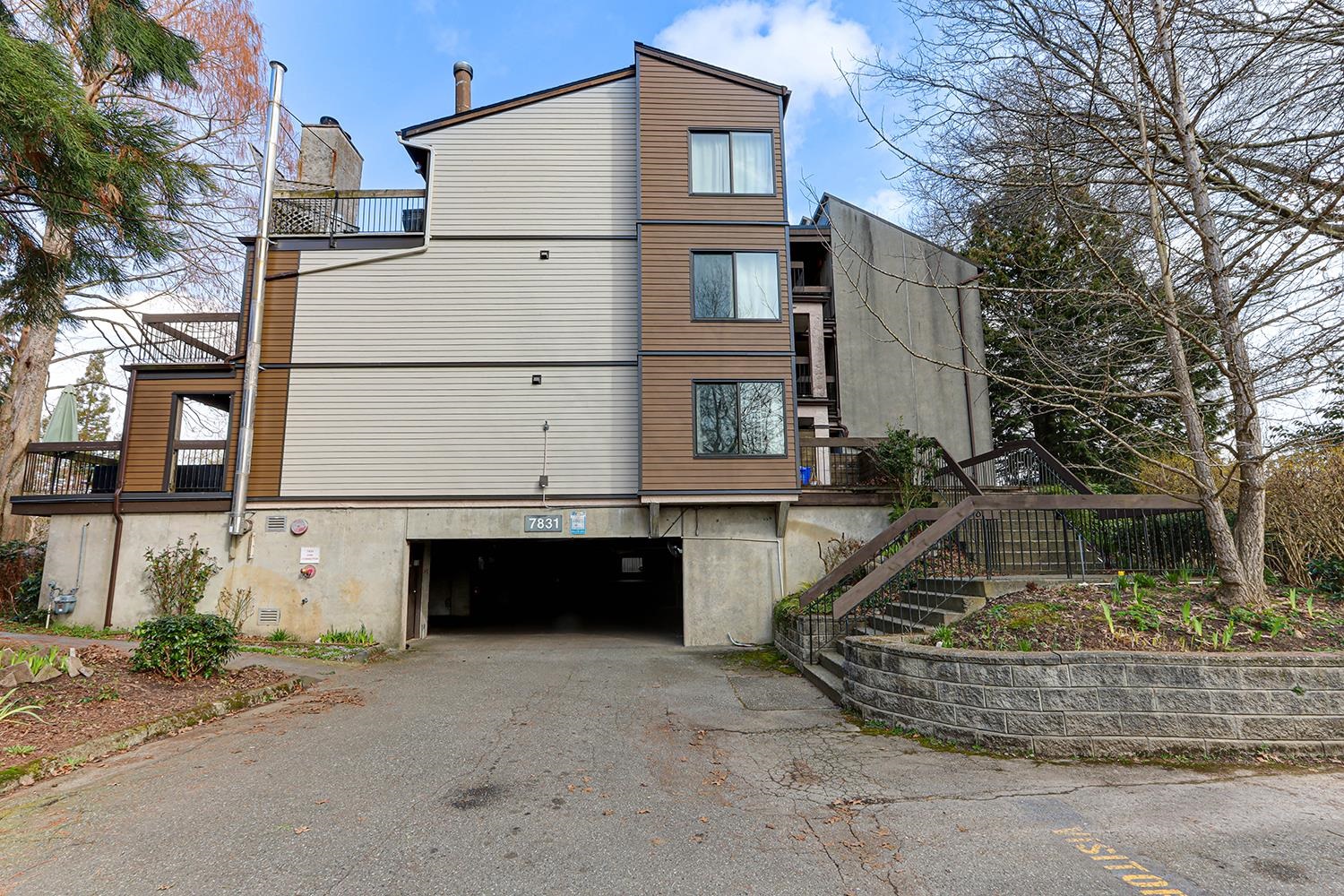 205 7831 NO. 1 ROAD Unit: 205