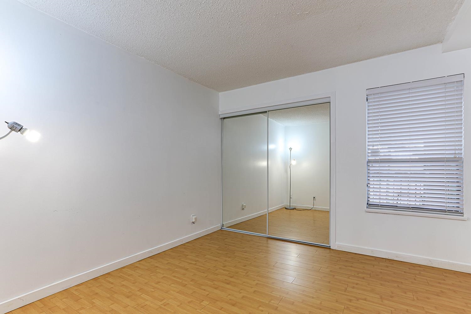 205 7831 NO. 1 ROAD Unit: 205