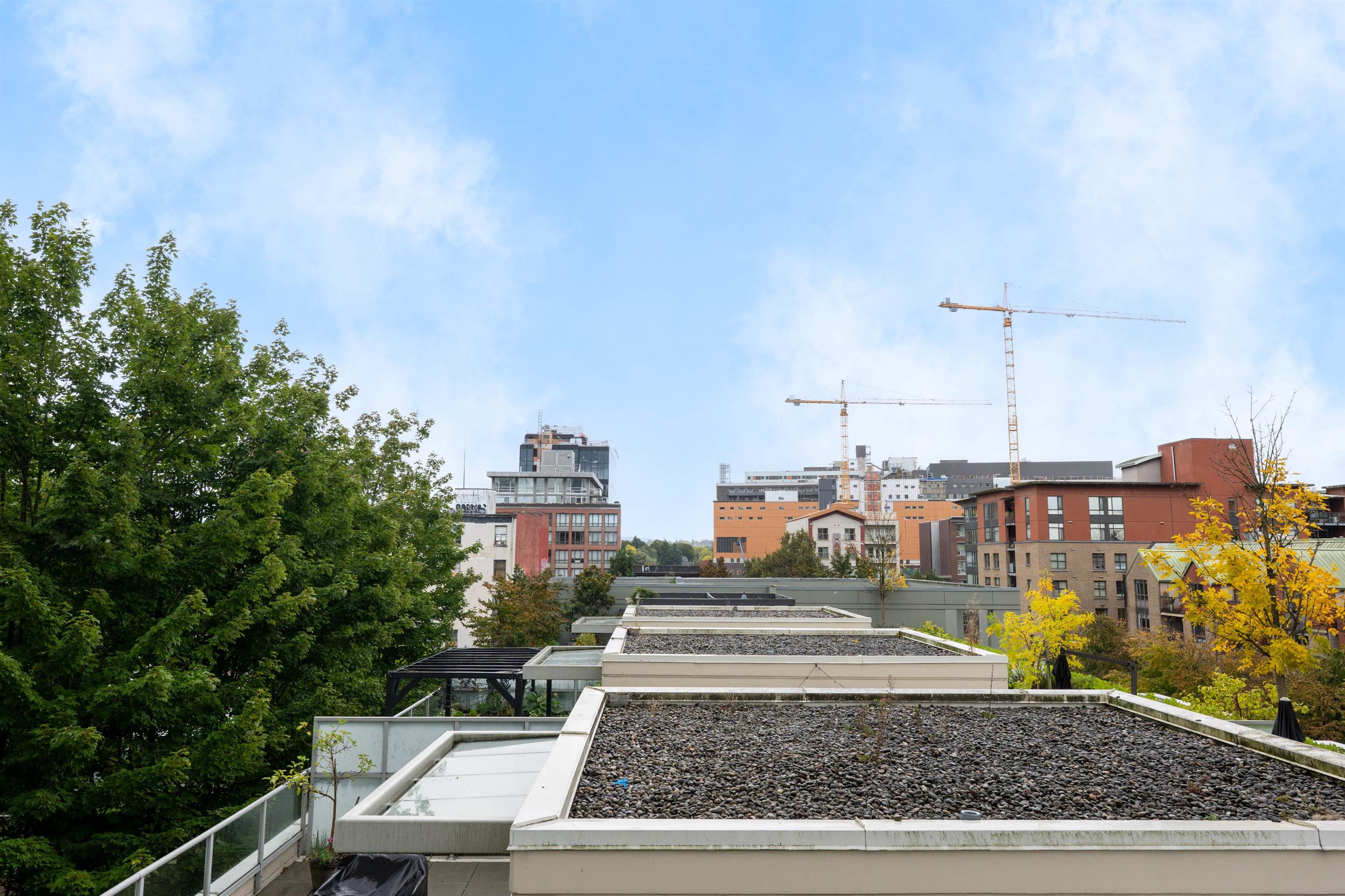 503 125 MILROSS AVENUE Unit: 503