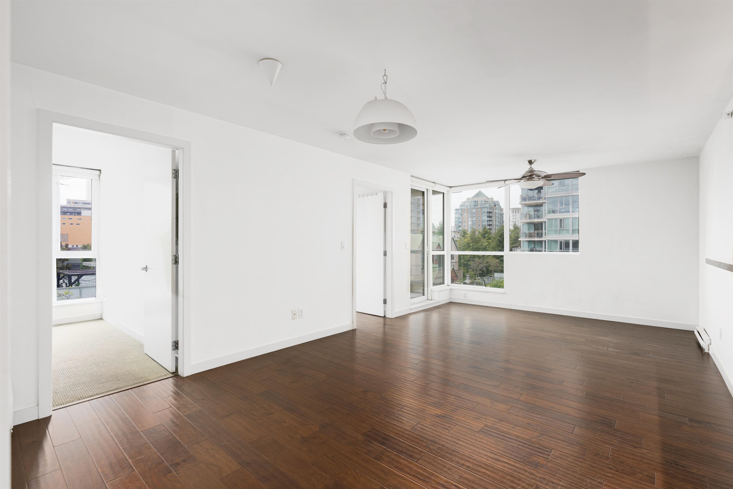 503 125 MILROSS AVENUE Unit: 503