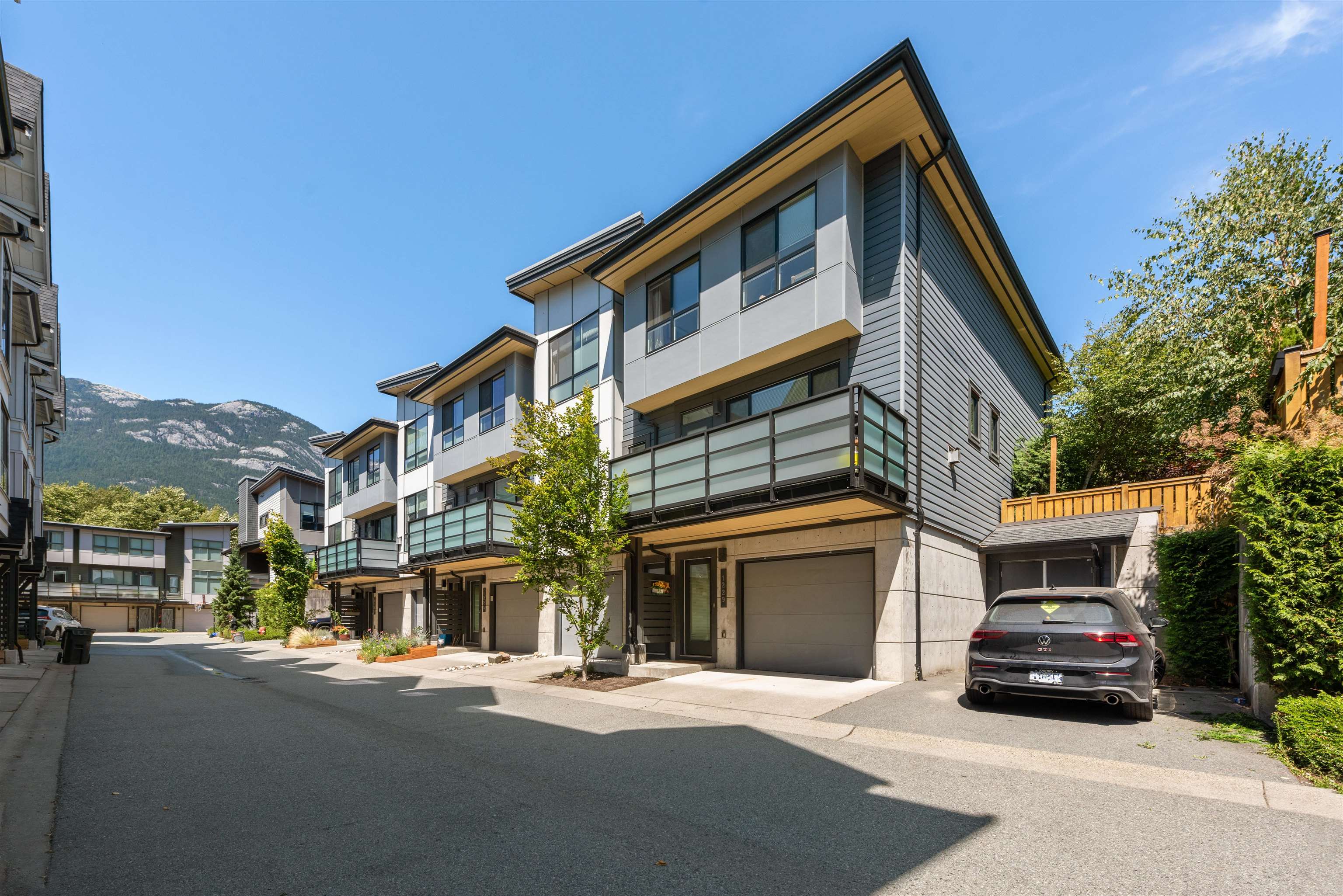 1229 BRANDYWINE DRIVE