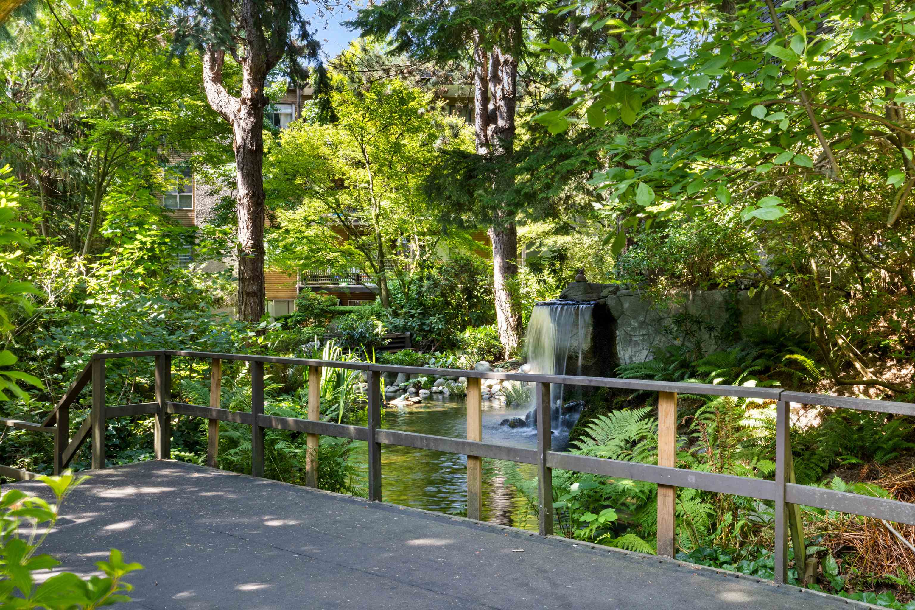 110 10662 151A STREET Unit: 110